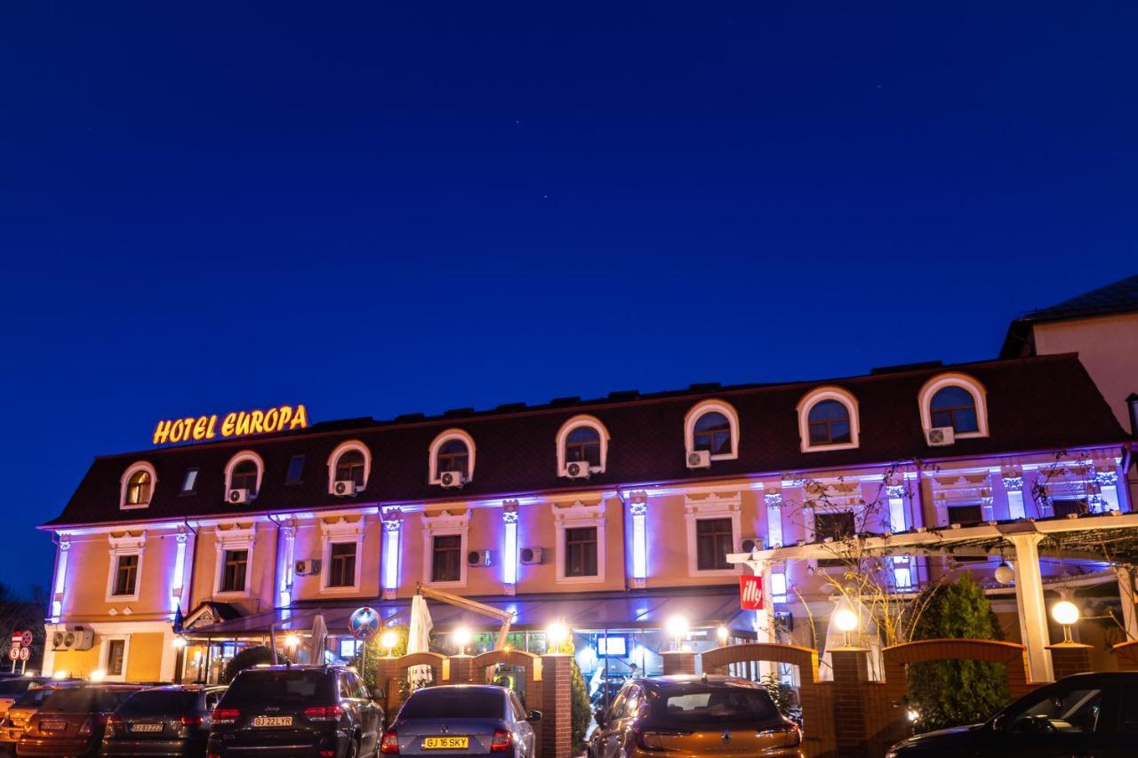 Hotel Europa Targu Jiu Bagian luar foto